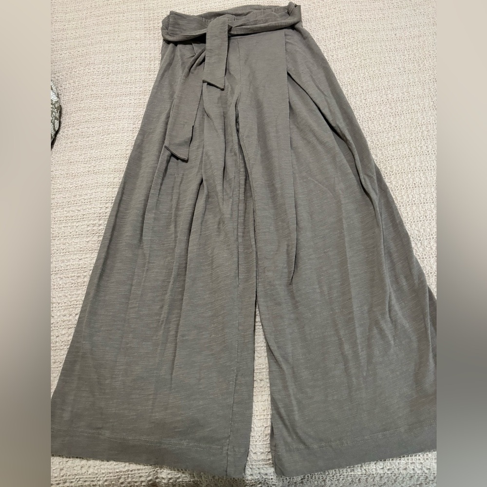 Z Supply Olive Gray Wide-Leg Tie-Waist Pants